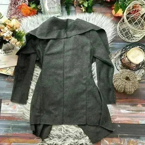 Waterfall open Front, Long Sleeve Draped Gray Sweater Wrap Coat - Picture 4 of 4